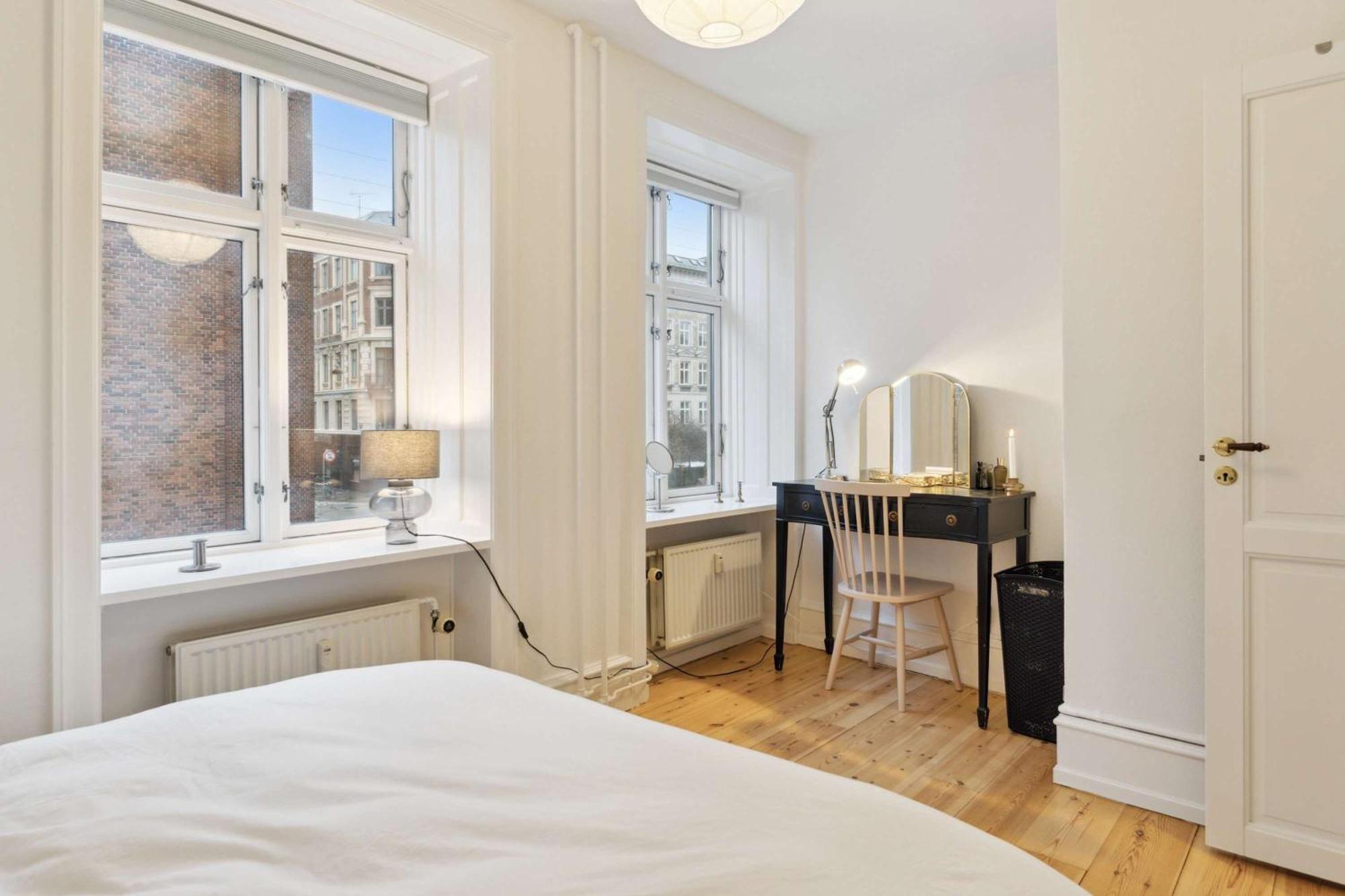 Lejlighed Modern Comfort In Copenhagen's Coolest District *