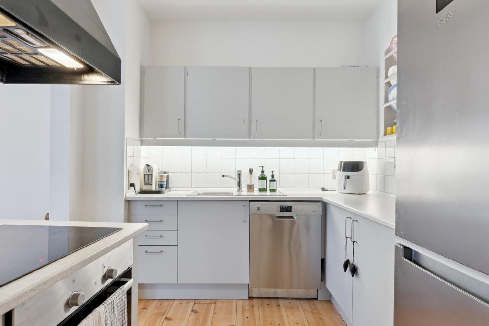 Lejlighed Modern Comfort In Copenhagen's Coolest District